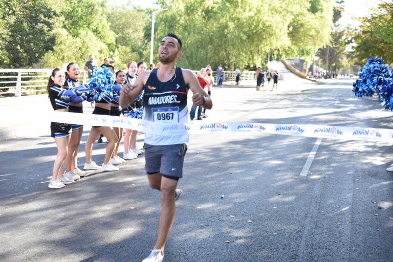 Salen sinaloenses a correr para ayudar a quien más lo necesita