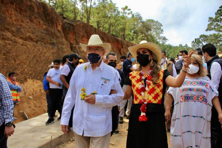 Organización comunitaria de los pueblos indígenas, fundamental para el éxito del Programa de Caminos Pavimentados