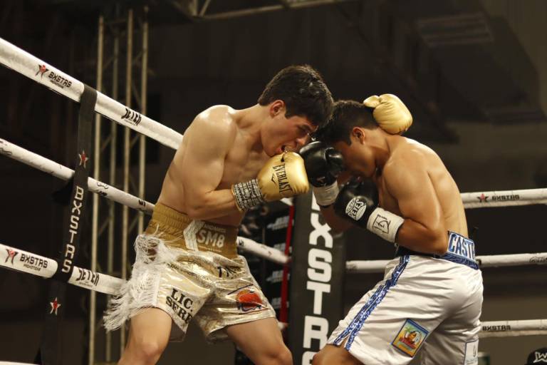 Nazario Castro sorprende con nocaut al culichi Héctor Escobar