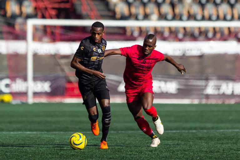 ¡Coscorrón del hermano mayor! Dorados es goleado por Xolos en amistoso