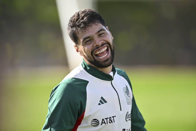 Néstor Araujo justifica abucheos a la Selección