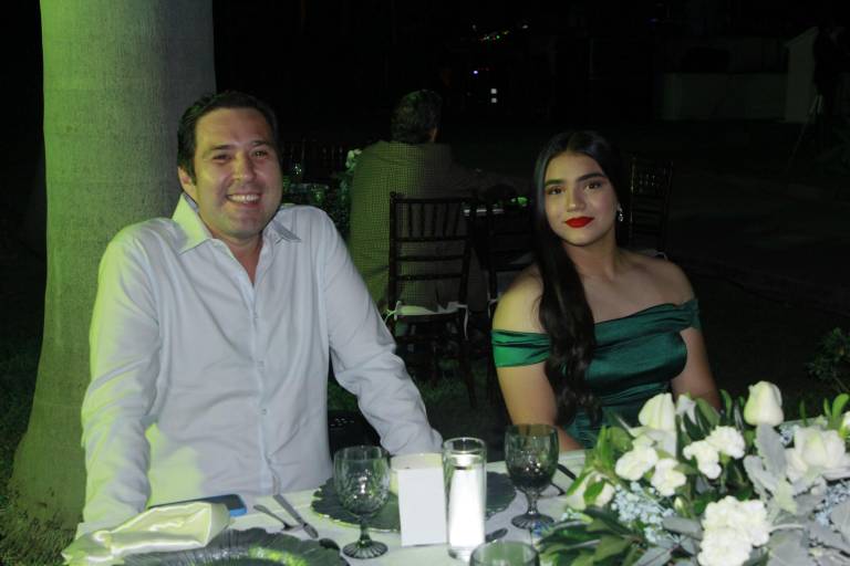 Celebra Colegio del Valle 30 años de su fundación en Culiacán