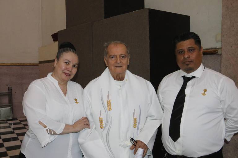 Celebran Sacerdotes de la Diócesis de Culiacán la Misa Crismal