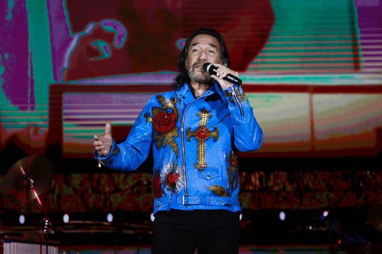 Después de dos cancelaciones, Marco Antonio Solís brinda velada romántica en Culiacán