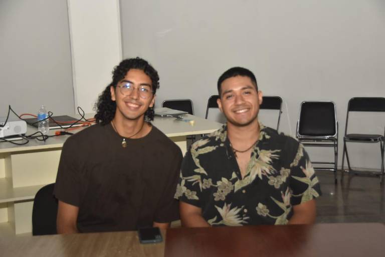 Aprenden a crear y mejorar sus cuentos en taller literario