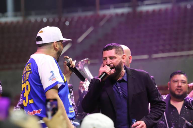 Rinden homenaje a Pancho Barraza en el Juego de las Estrellas