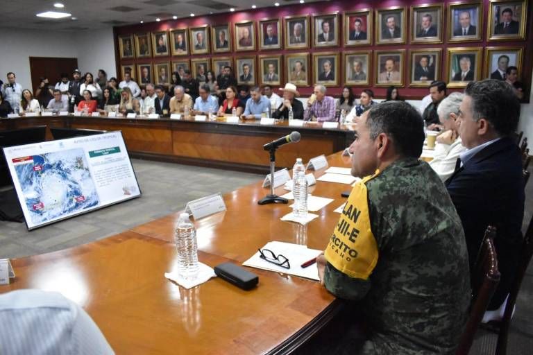 Por ‘Lidia’, Sinaloa entra en sesión permanente del Consejo Estatal de Protección Civil