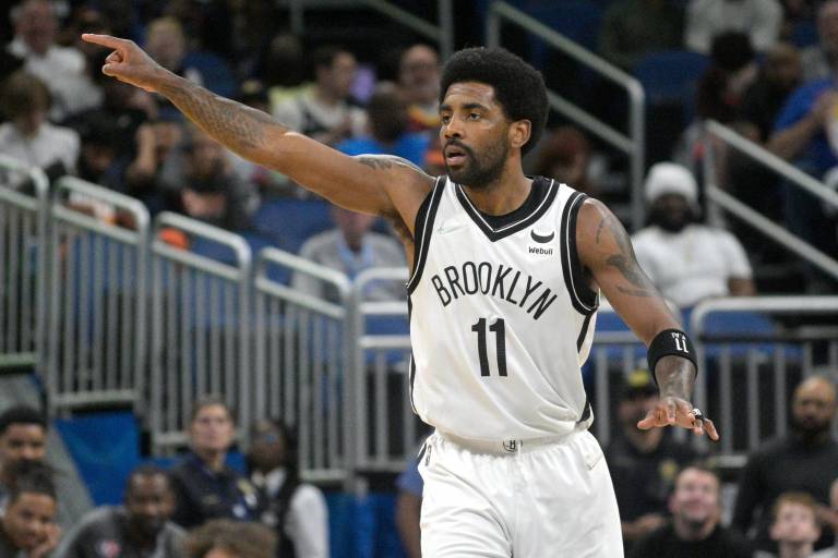 Kyrie Irving tiene noche de 60 puntos ante el Magic