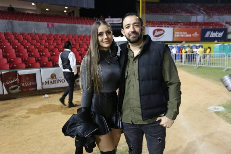 Recibe Obed I sus atributos como Rey del Carnaval de Mazatlán 2022