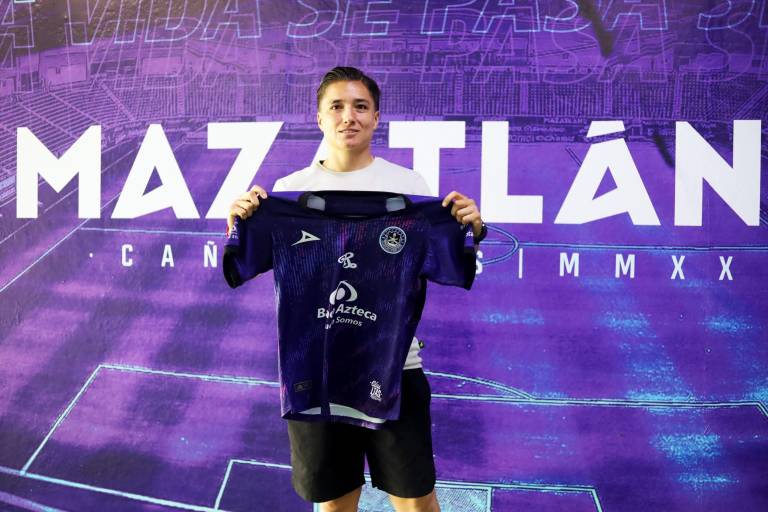 Ángeles Martínez se convierte en cañonera