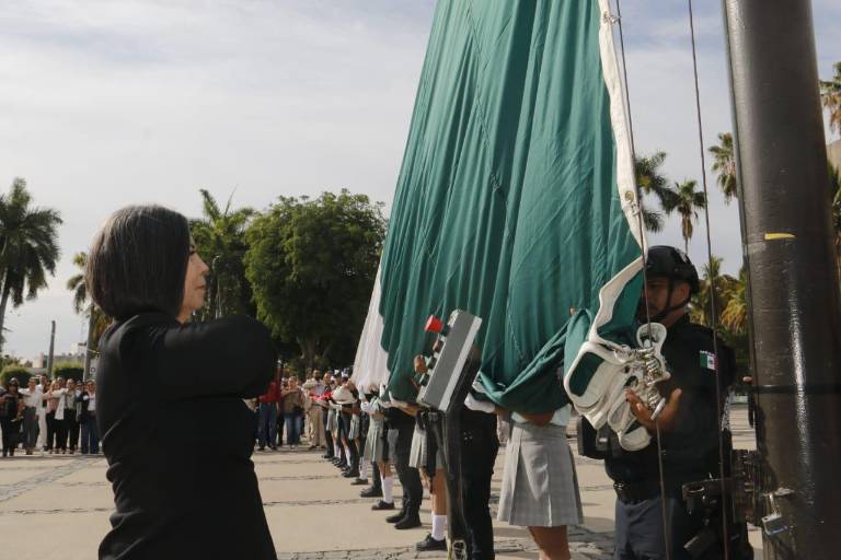 Autoridades conmemoran en Culiacán 271 aniversario del natalicio de Miguel Hidalgo y Costilla