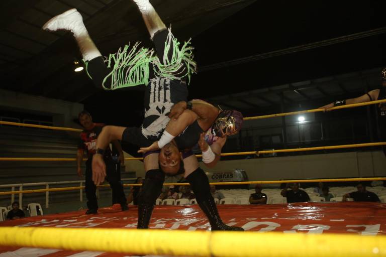 Antrax, Destello y Terremoto King Jr. se imponen en función benéfica ‘Luchando por un Ángel’