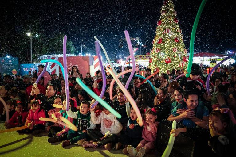 Miles asisten a la clausura de la verbena Culiacán edición 2024