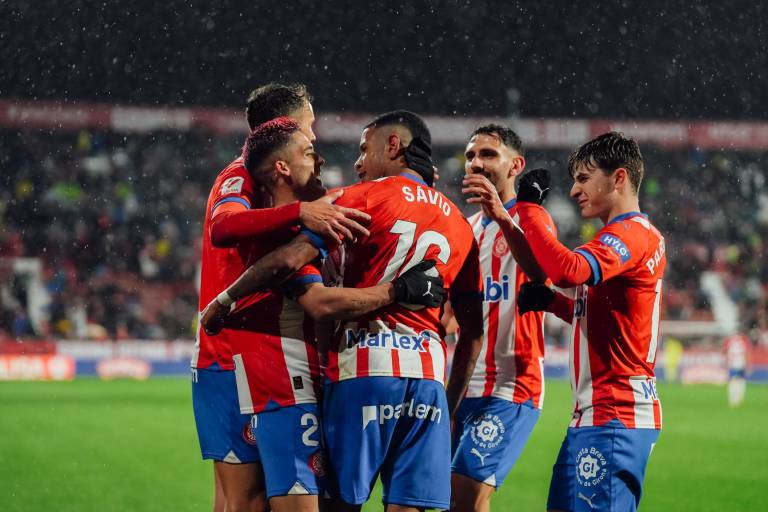 Girona golea al Rayo Vallecano y recupera el subliderato