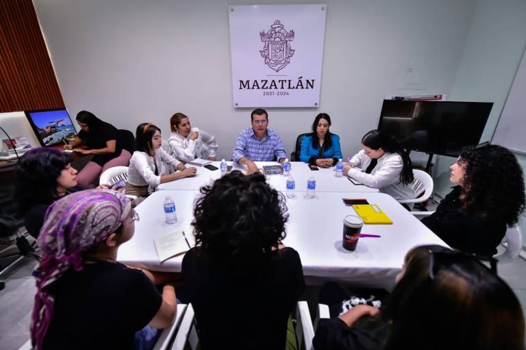 Buscan crear ley que proteja a estudiantes de personal educativo sin perfil adecuado