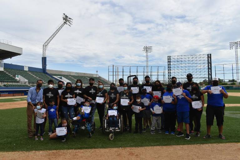 Los Súper Algodoneritos tienen brillante cierre de cursos