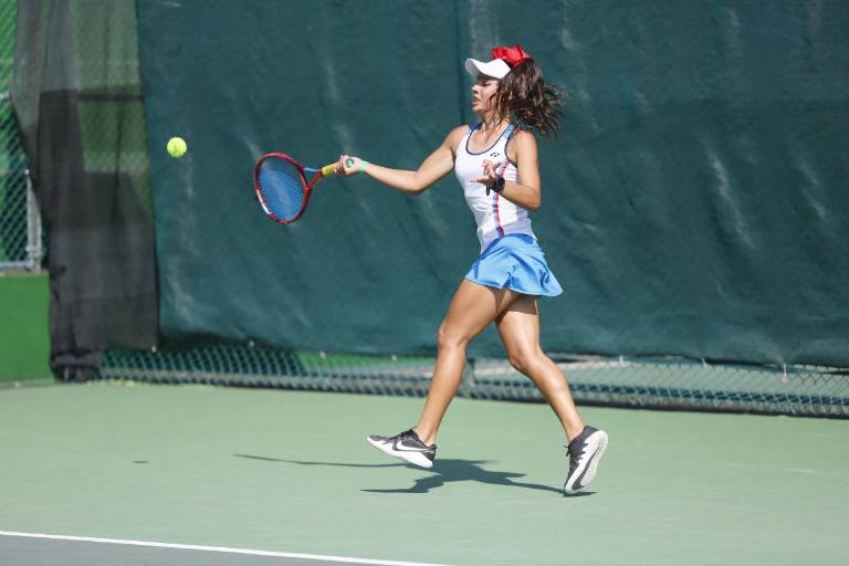 Monserrat Montaño Vaal logra par de títulos en el Nacional Másters de los 16 mejores