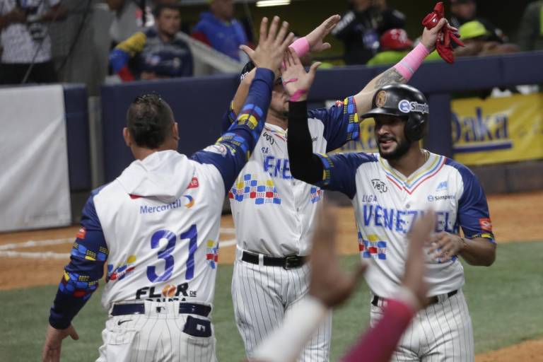 Venezuela aplasta 20-3 a Cuba en Serie del Caribe y provoca un cuádruple empate en primero