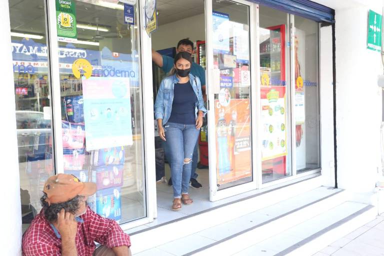 En Mazatlán otorgan 470 suspensiones definitivas a personas para no presentar certificado de vacunación