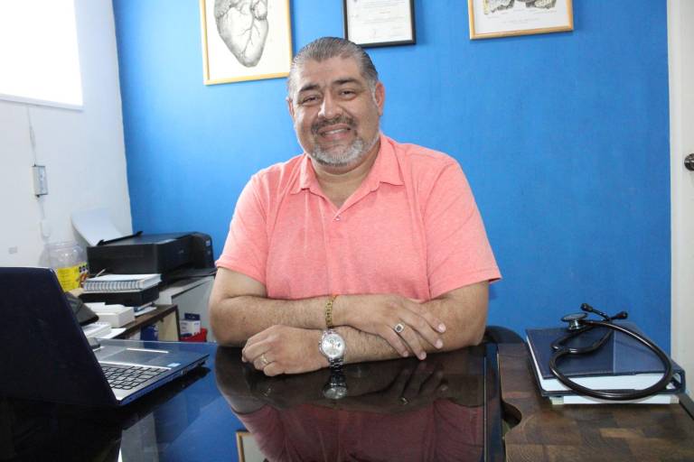 Javier Estrada afirma que espera los tiempos para registrarse por la Alcaldía de Rosario