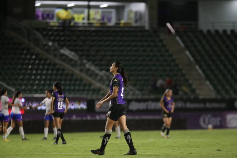Tenemos que mejorar de cara al final del torneo: Juan Carlos Mendoza, DT de Mazatlán Femenil