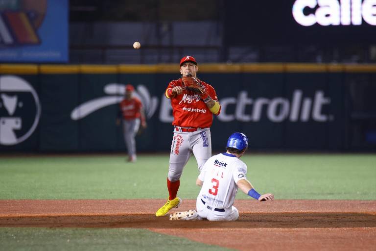 Venados de Mazatlán evita la barrida en Jalisco en extrainnings