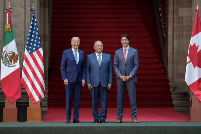 Amaga AMLO con no acudir a Cumbre con Biden y Trudeau, en Quebec