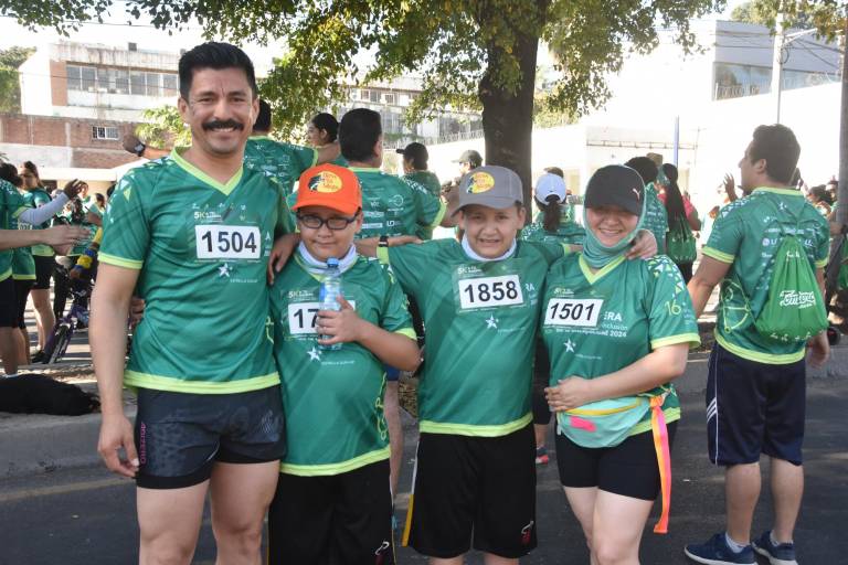 Corren miles de culiacanenses por la inclusión en la segunda carrera 5k A Tu Manera