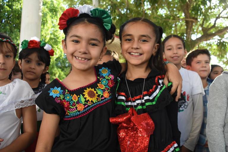 Celebran alumnos del Senda la Revolución Mexicana