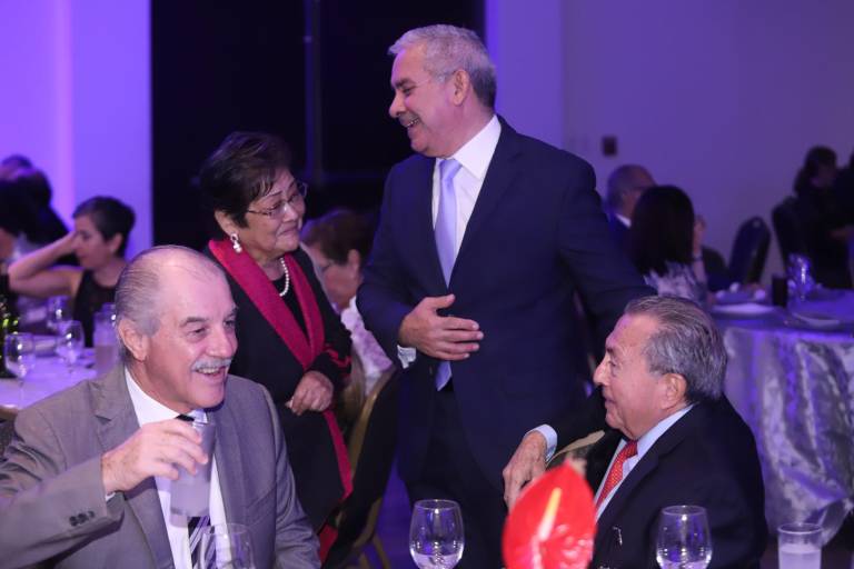 El empresario Rodolfo Madero Rodríguez recibe el Galardón Canacintra 2022