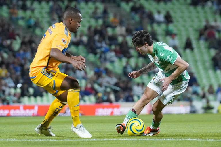 Doblete de Brunetta impulsa goleada de Tigres sobre Santos Laguna