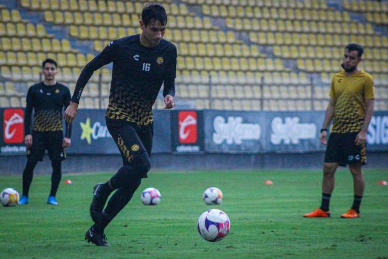 Dorados buscará este jueves domar a Leones Negros en el Estadio Jalisco