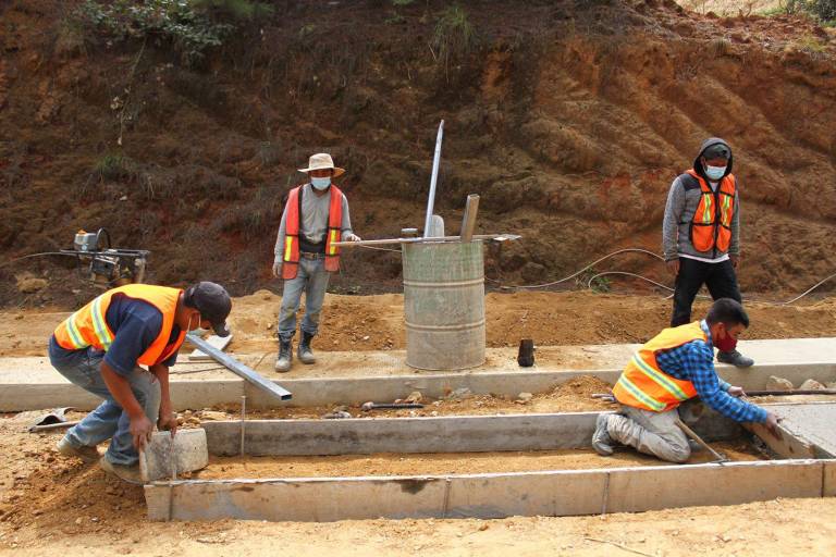 Organización comunitaria de los pueblos indígenas, fundamental para el éxito del Programa de Caminos Pavimentados