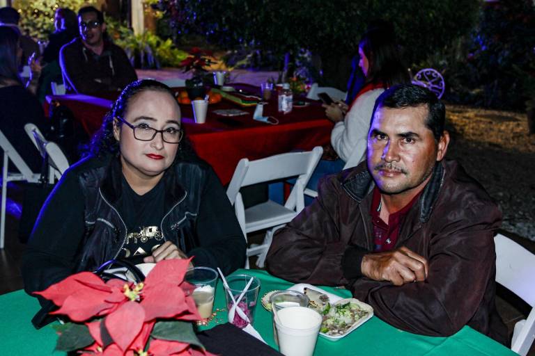 Con piñatas, rifas y música realiza su posada el Instituto de Neurociencias y Educación de Sinaloa