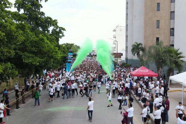 Se pintan de verde en la séptima edición de la carrera de Cobaes