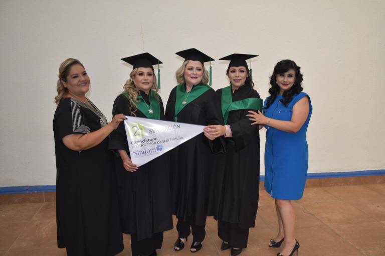 Culminan sus estudios terapeutas y educadores para la familia del Instituto de Terapia Sistémica Shalom