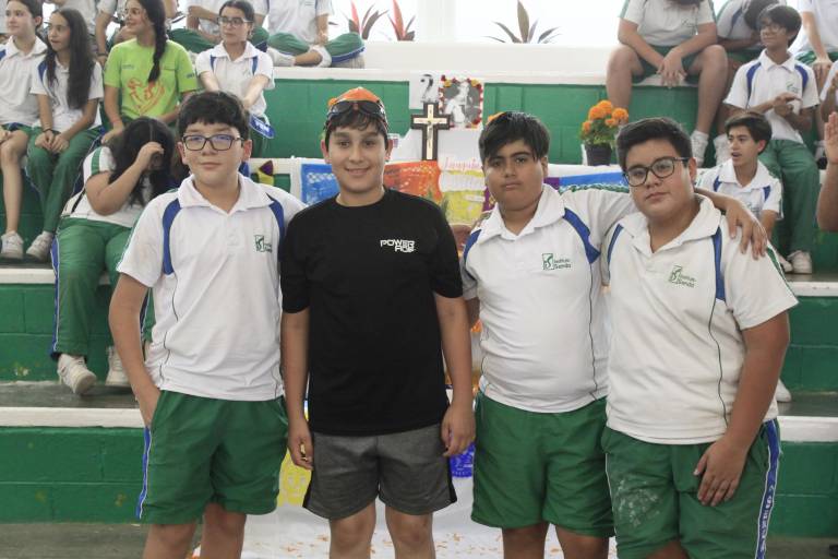 Realiza el Instituto Senda su tradicional concurso de altares en el Día de Muertos