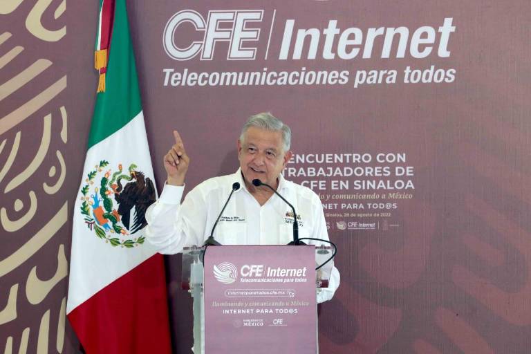 Desde Mazatlán, el Presidente pide a CFE ‘revolucionar a México’ con ‘Internet para todos’