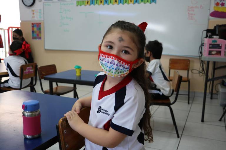 Celebran alumnos el Miércoles de Ceniza