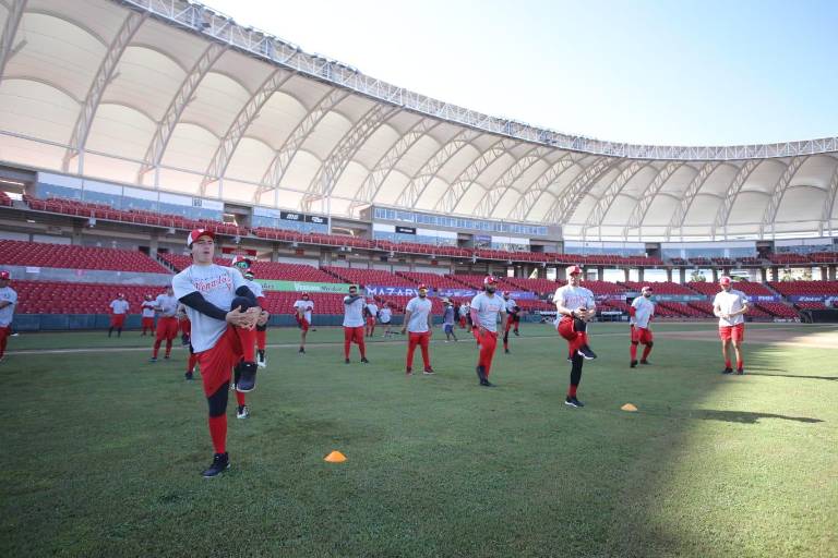 Venados de Mazatlán cumple con nutrido primer día de pretemporada