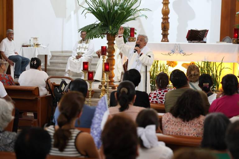 Participan en los festejos a Nuestra Señora de Fátima
