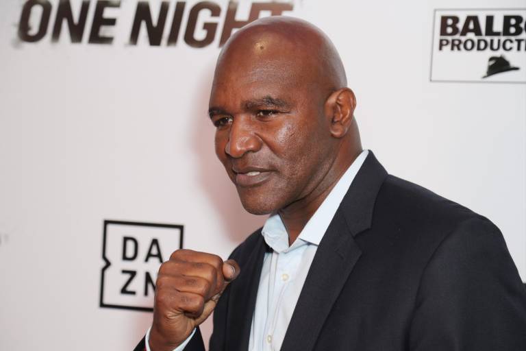 Evander Holyfield saldrá del retiro y dará pelea de exhibición ante Kevin McBride