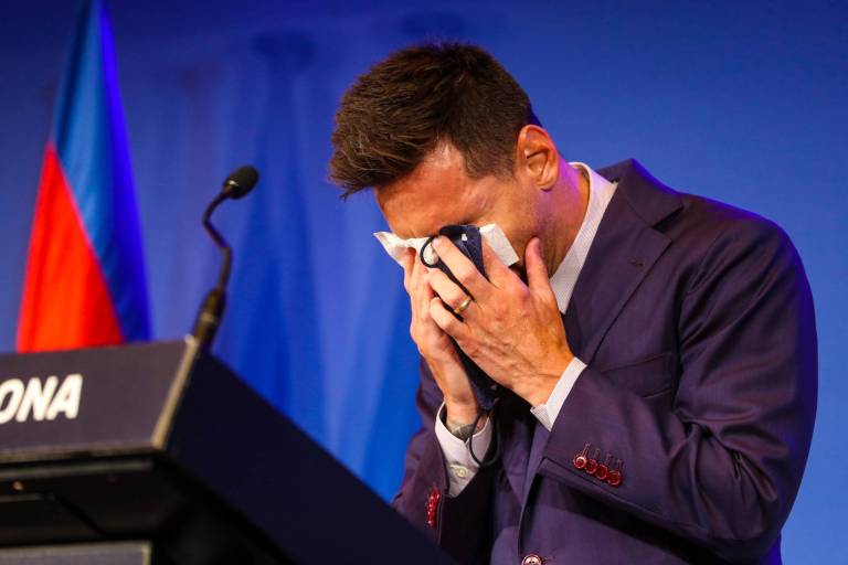 Lionel Messi se despide del Barcelona entre lágrimas; dice que negocia con el PSG