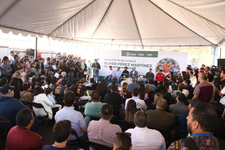 El Alcalde Juan de Dios Gámez anuncia regreso de becas deportivas municipales