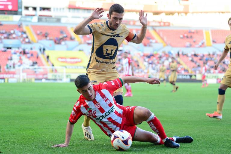 Pumas se mete a zona de repechaje a costa de Necaxa