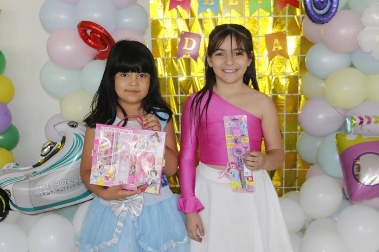 Festeja Grupo Noroeste a hijos de colaboradores en el Día del Niño