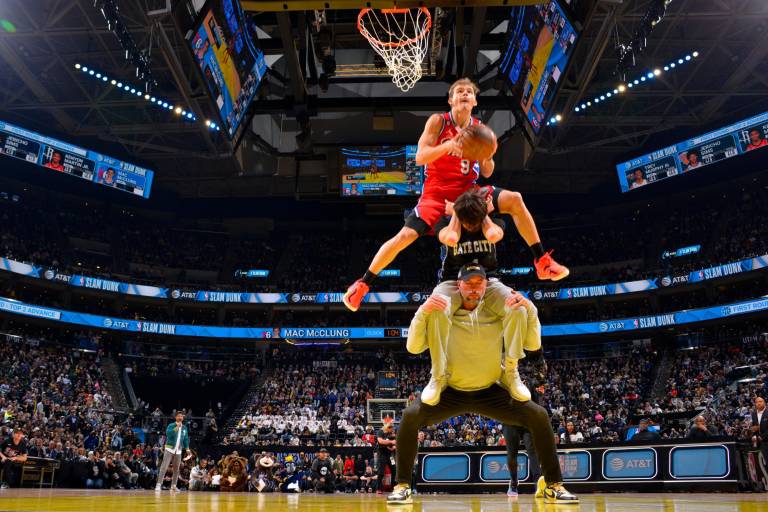 Mac McClung hace historia al ganar el Concurso de Clavadas