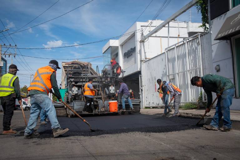Arrancan obras de reencarpetado en avenida Nicolás Bravo, en Culiacán
