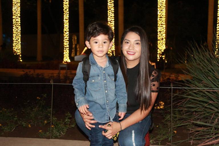 Viven una iluminada ‘Navidad en el Jardín’