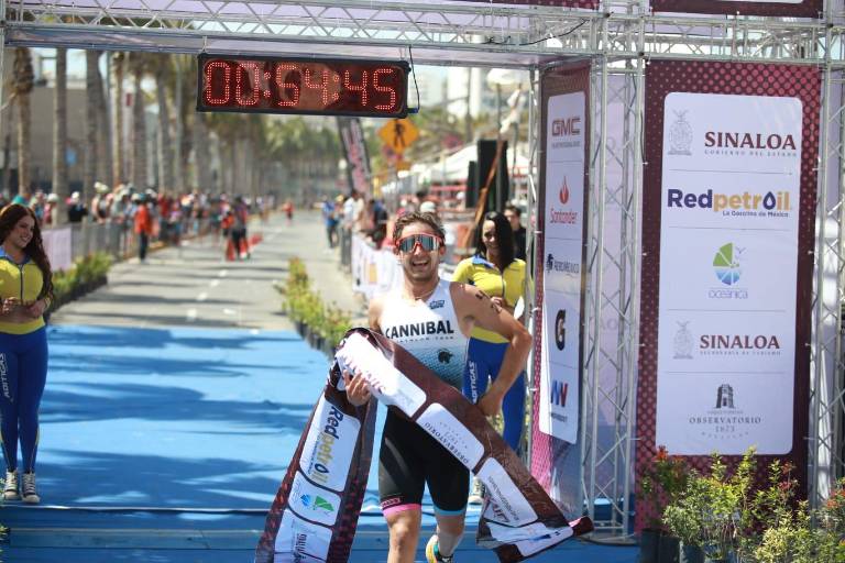Domina Jalisco el Red Petroil Triatlón AsTri Mazatlán